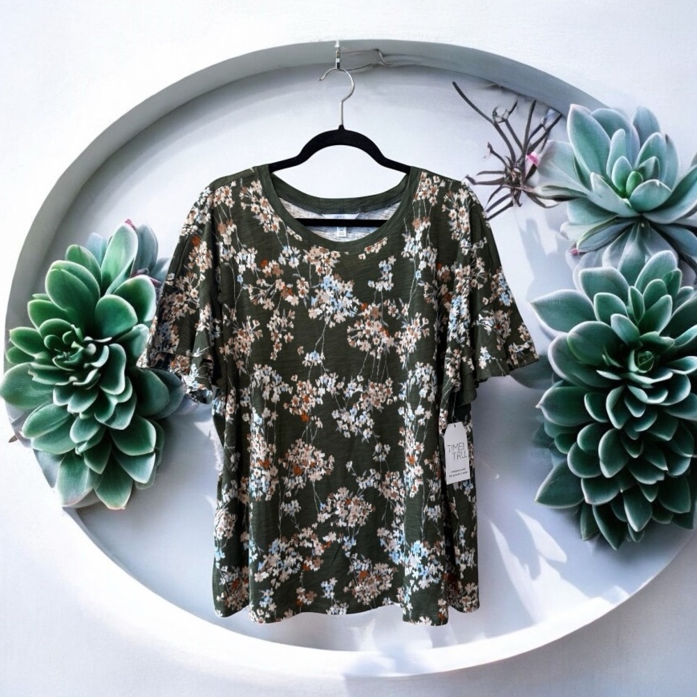 NWT Time and Tru Green Floral Print Top with Flutter Sleeves
